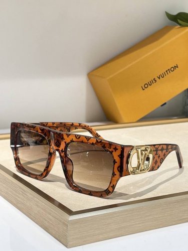 Oversized louis Vuitton mod:Z1478E size:54口19-135