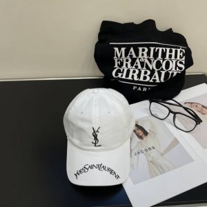 配防尘袋 Ysl圣罗兰 2024早春新款简约棒球帽，新款出货，大牌款超好搭配，赶紧入手！