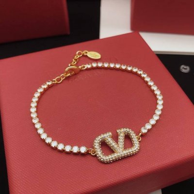 编号Vsl0044 Valenti*O最新款镶钻手链 一致Zp黄铜材质