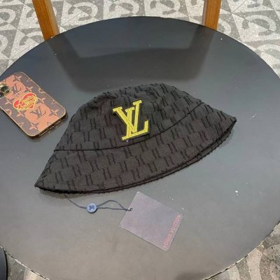 lv渔夫帽新款路易威登满印渔夫帽 火爆出货，百搭单品随便搭配都很好看 质量超赞 时尚百搭