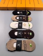 特 Louis Vuitton 路易威登驴家新品女款隐形袜子一体机无骨缝合袜子 一盒五双 提花经典标志 纯棉材质 超舒适超美腻大牌出街 潮人必备超好搭