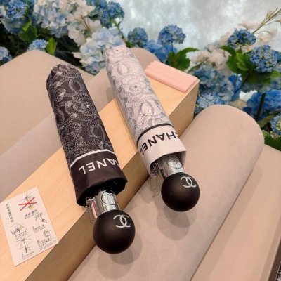 chanel 香奈儿 新款三折自动折叠晴雨伞 做工精细 气质 时尚 炒鸡好看！防紫外线 人手必备 ！2色