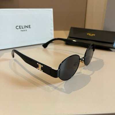 celine 新款凯旋门墨镜Cl40222U Lisa同款椭圆镜框搭配金属粗镜腿复古感袭面而来 镜腿侧面依旧装饰经典凯旋门Logo品牌标识强烈 时髦洋气凹造型神