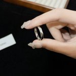 全世界唯一一枚格拉芙Graff Signature婚戒 Graff家这款小众又好看的几何对戒 Bling Bling的线条切割面素圈款 尺寸56789号 棱型切