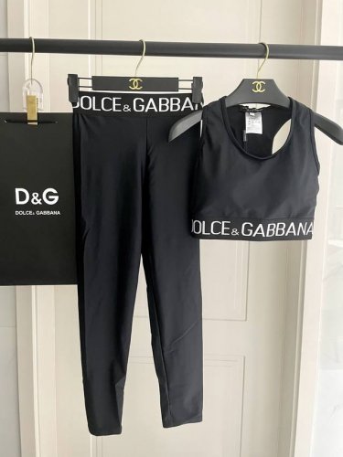 dg新款高弹力健身短款瑜伽服运动套装~小背心修身提臀显瘦打底裤脚 S M Lxl