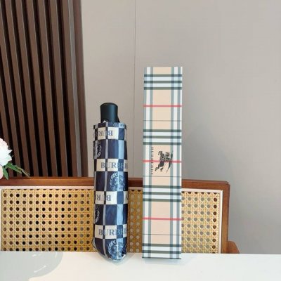 burberry 巴宝莉 三折自动折叠晴雨伞 年度巅峰之作 经典 高雅 时髦 这就是被称为英国Burberry风格所在 巴宝莉晴雨伞特别值得骄傲就是其超强的防晒