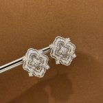 A5898 Baby同款 布契拉提 新款 复古四叶草 耳钉 高级意大利宫庭风 高端925纯银 18K金镶嵌7A高碳钻 复古美 精致到骨子里了 电镀厚金 纯银耳钉