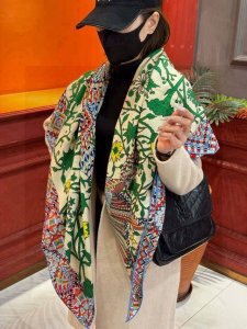 羊绒新款买了都说好看推荐爱马仕双面同色羊绒方巾 美洲豹与蜂鸟双面同色140 顶级工艺超值爱马仕专柜爆款立体呈现图案纹路实物档次极高特殊工艺高端研发惊艳问世特殊尖