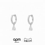 Apm Monaco 小巧水滴耳环，简约风格诠释时尚，别致水滴设计，彰显简约干练，璀璨锆石点缀，绽放耀眼光芒，大气银白色，营造视觉清爽感。