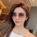 P80 Chane 香奈儿时尚无框太阳镜镜片 顶级奢侈品 高品质[亲亲] 气质非凡 女士开车墨镜[爱情] 型号：Ch322