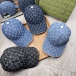 ￥ P70。G家。经典牛仔布Gg款 超A品质 最新款！时尚潮流，高端做工！每一个帽子都是用心之作！牛津材质！头层牛皮！配盒子、防尘袋、非一般的品质，细节也很重要