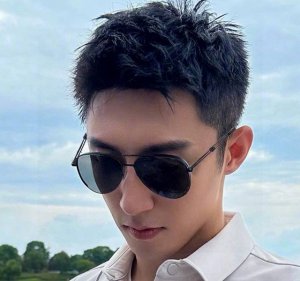 Gucci 男款炫彩飞行员偏光太阳镜 材质 高清尼龙加厚卡槽高清偏光镜片 无边框镜架颜型号 G5881