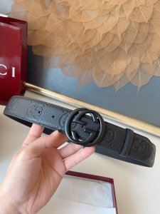 gucci 经典全皮压花宽度4.0Cm 专柜新版Logo横标，原版进口南非皮底，精品双G钢扣 高端品质，不惧对比 顶级