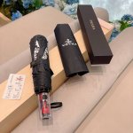 prada 普拉达 素色系列 奢华时尚单品 原单代工级品质 选用铝合金+玻纤 抗风雨性能佳 一键自动收开 简单方便 展现档次与品位 新涂层技术深色伞布 带来令人