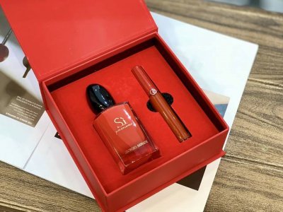专柜品质 七夕礼物阿玛尼红色挚爱香水唇釉两件套 内含 挚爱香水50Ml 唇釉405#6.5Ml