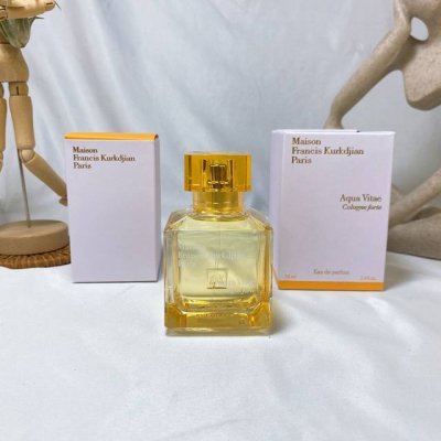 120专柜品质 库尔吉安 黄色生命之水古龙香水Ed Ml ，Mfk Aqua Vitae Cologne Forte 充满赐光氯息，带有佛手柑香的清新感 香绸: