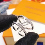 编号Ljz0018 Lv*最新款戒指 一致Zp黄铜材质