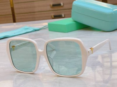 tiffany & Co. 蒂芙*尼新款太阳镜，Mod：Tf4221D，Size：58口17-145