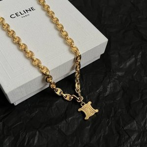 Celine 赛琳 项链 一直是简约时尚界的标杆大胆的设计 百看不厌搭配起来更Fashion