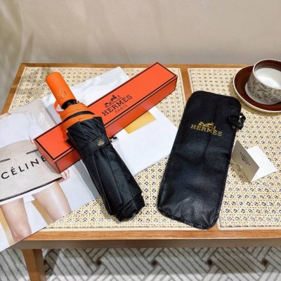 爱马仕 Herm S 年度最新火爆单品 极品H家自动伞重磅呈现 以其精湛的工艺技术和源源不断的想像力 新涂层技术伞布 带来令人惊喜的遮光效果 让防晒及隔热性能更