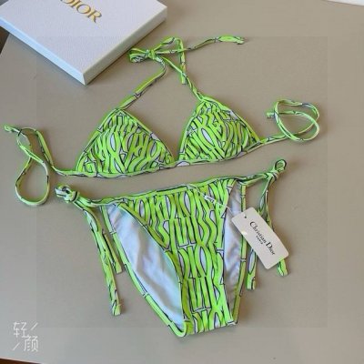 Dior迪奥 新款比基尼泳衣适合多种场景的游泳衣♀海边 游泳池 温泉 水上乐园 漂流都可以内搭外穿也完全可以 面料：透气舒适。速干弹性的游泳衣更加帖肤易清洗 S