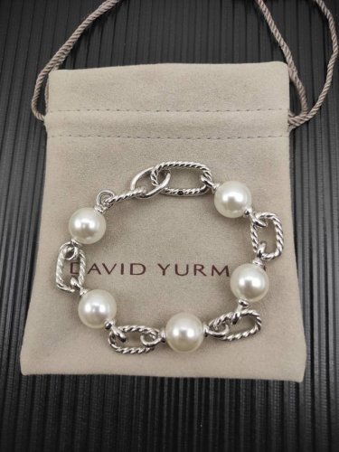 david Yurman 银色麦迪逊珍珠手链 尺寸21Cm和23Cm两个尺寸 编号Dysl-046-047