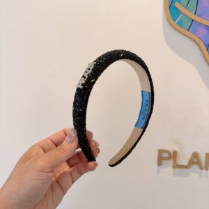 配包装 prada 普拉达 欧美新款贴钻发箍 明星同款 女神必备单品 非常百搭 时尚潮流