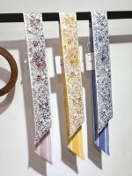 p70Pdo2415迪奥【爱与浪漫】丝带！Butterfly Around The World 图案，突显该系列经典的蝴蝶主题。款式经典，造型修长，两端尖角设计