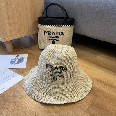 Prada普拉达 夏款折叠草帽，纯收工钩织，头围57Cm，可折叠