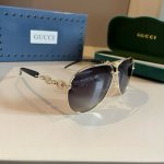 gucci古奇重磅新品 女款太阳镜 大框立体面 修饰脸型 复古有韵味 8518 65-13-135