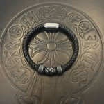 批 新款 专柜品质 Chrome Hearts克罗心 经典复古皮绳手镯 凹凸造型不同的花纹设计风格呈现出与众不同 十字架童军花是克罗心的标志 所以更经久不衰 正