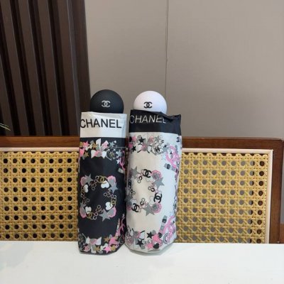 Chanel 香奈儿 五折手动折叠晴雨伞 选用台 湾进口Uv防紫外线伞布 原单代工级品质 2色
