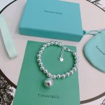 蒂芙尼 Tiffny&Co. 专柜精工银版本手链 明星同款 复古做旧风 原版复刻 纯手工打造 ～正品开模潮流时尚必备 男女均可佩戴 情侣款同款 摇滚朋克银风格
