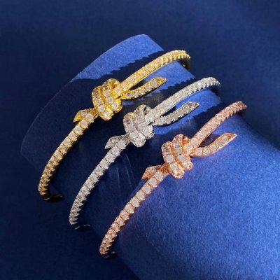 tiffany蒂芙尼Tfn时尚高级感Knot镶钻绳结缘结半圈满钻单圈手镯 黄铜材料 重约14.5G