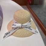 Dior迪奥官方款麦秆草帽，高密度制作，一顶超级有品位的草帽了~出街首选！帽型超美腻颜色妥妥，轻便携带！小仙女人手必备 头围57Cm