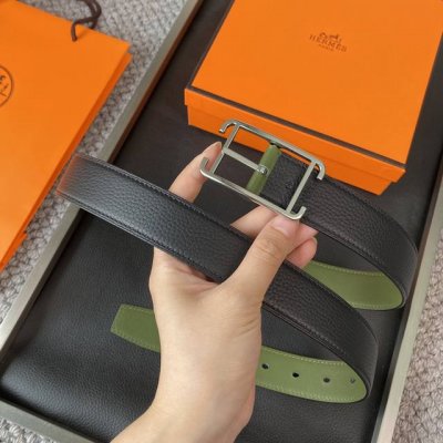 爱马仕 HermēS Box Togo小牛皮双面腰带，镀钯腰带扣。32毫米