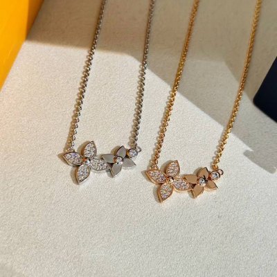 lv 满钻双花 四叶草 项链 小清新风格 经典耐看百搭单品 精选德国进口材质 简单精致铂金 玫瑰金两色 项链