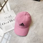 跑量 Adidas新款洗水棒球帽 甜酷棒球帽~时髦精必备款！ 软顶休闲帽型 舒适柔软 采用斜纹棉质面料 既是素颜神器又是穿搭的点睛之笔！