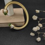 david Yurman 7Mm金色镶嵌石浅绿钻头手镯。建议适合佩戴的手围16-20Cm 编号Dysz-127