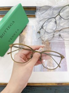 Bottega Venet*Model：Bv0248Osize：50口21-145钛～～～高版本～～