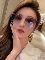 Gucci 2025开春新款 潮流爆款 时尚太阳镜 高品质 佩戴舒适 网红潮款墨镜 型号：G2660