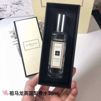 专柜品质 祖马龙香水30Ml 海盐蓝风铃 英国梨 为什么祖马龙总是感觉逼格要比其它牌子的香水高一些 因为祖马龙是不添加人工香料 味道最纯净的 也是因为纯净 所以