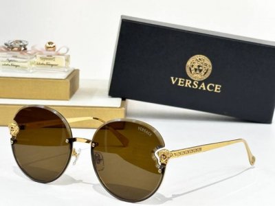 Versace Mod：Ve6752 Size：61口18 142