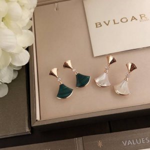 精工版本 Bvlgari 宝格丽 Diva系列 孔雀石绿裙子耳钉 光面单钻 超美腻 人手必备单品 本年度最流行的孔雀石 电镀18K金工艺 专柜版本 一比一质量