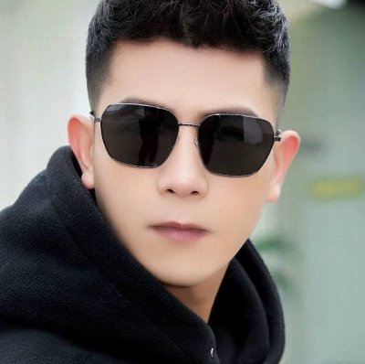 Gucci 高品质男女款墨镜 进口宝丽来偏光镜片 蛤蟆镜 开车钓鱼都可 百搭显瘦墨镜韩版男士飞行员大框司机开车防紫外线太阳镜 型号：G9862