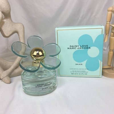 专柜品质 马克莫杰Marc Jacobs蓝色限量版Daisy天空挚爱小雏菊Skies女士淡香水Love 100Ml 微凉海风交织阳光 将海岸景色轻盈勾勒 天空海