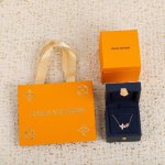 我们出品 Star Blossom 项链 Zp p57200 认准真正购入珠宝类Zp开发的！可订制真金真钻版本，咨询客Fu！ 纯银精工版 Lv Star Blo