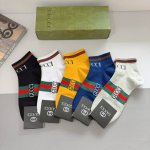 配包装 一盒5双 Gucci 古奇 Ins超火爆短款袜 纯棉面料 潮人必备 Gucci 爆款 经典G家袜子 个性时尚百搭款 你值得拥有哦