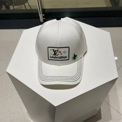 路易威登棒球帽Louisvuitton新款Lv棒球帽，重工打造完美刺绣，高端大气，百搭款男女通用！
