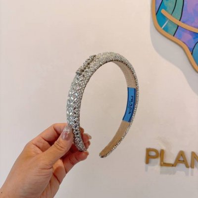 配包装 prada 普拉达 欧美新款贴钻发箍 明星同款 女神必备单品 非常百搭 时尚潮流